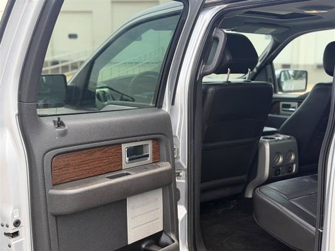 Used 2014 Ford F150 Lariat w/ Equipment Group 502A Luxury AWD/4WD image 19
