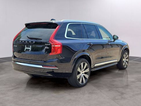 Used 2024 Volvo XC90 B5 Plus w/ Protection Package Premier AWD/4WD image 7