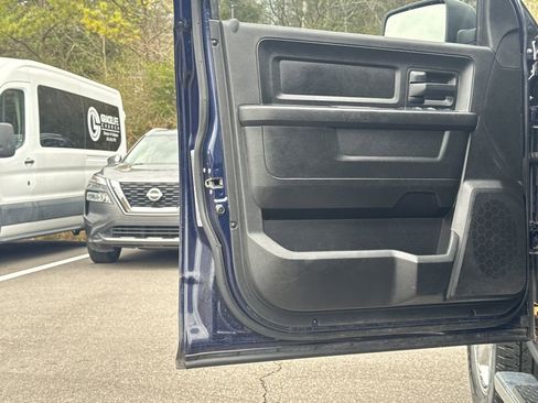 Used 2019 RAM 1500 Express w/ Express Value Package image 24