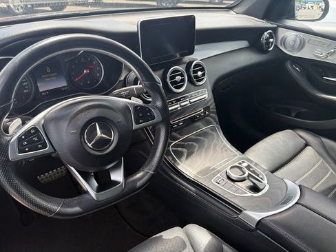Used 2019 Mercedes-Benz GLC 300 image 10