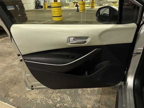 Certified 2020 Toyota Corolla SE image 29