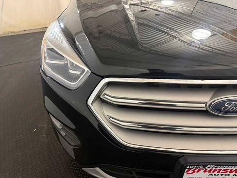 Used 2018 Ford Escape Titanium w/ Ford Safe & Smart Package image 4