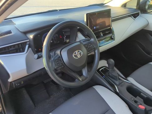 Used 2026 Toyota Corolla LE FWD image 11