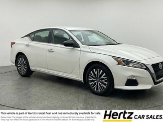 Used 2025 Nissan Altima 2.5 SV video 1