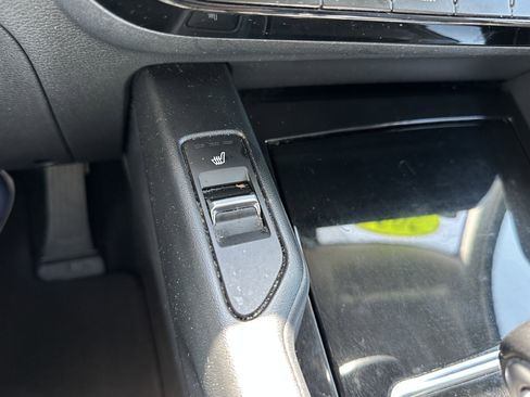 Certified 2022 Kia Telluride S FWD image 36