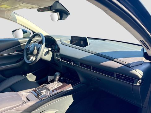 Certified 2025 MAZDA CX-30 AWD 2.5 S w/ Preferred Package image 12