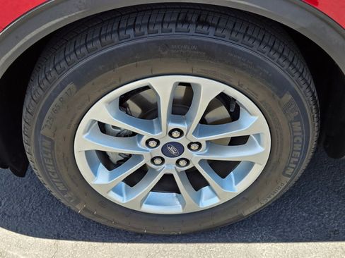 Certified 2022 Ford Escape SE w/ Convenience Package FWD image 9