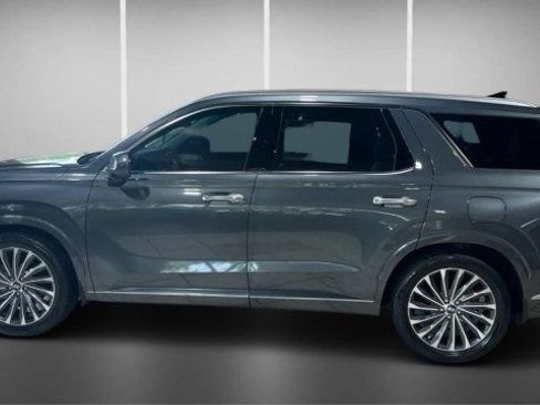Used 2023 Hyundai Palisade Calligraphy w/ Cargo Package FWD image 5