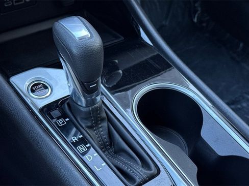 Used 2024 Nissan Altima 2.5 SV image 25