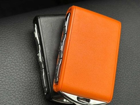 Used 2025 Volvo XC60 B5 Core w/ Protection Package Premier image 33