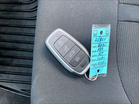 Used 2021 Kia K5 LXS image 11