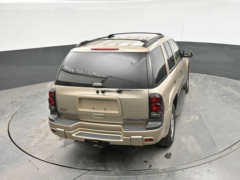 Used 2004 Chevrolet TrailBlazer LS w/ LS Preferred Equipment Group AWD/4WD image 21