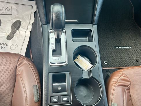 Used 2017 Subaru Outback 3.6R Touring image 24