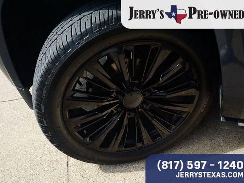 Used 2019 Chevrolet Tahoe Premier w/ Premier Plus Edition AWD/4WD image 9