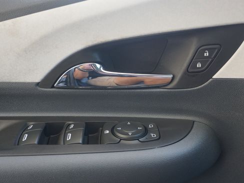 Used 2020 Chevrolet Bolt LT image 15