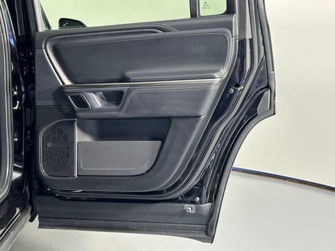 Used 2023 Rivian R1S Adventure AWD/4WD image 11
