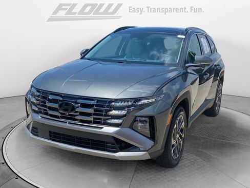 Used 2025 Hyundai Tucson Limited AWD/4WD image 4