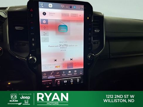 New 2026 RAM 2500 Laramie AWD/4WD image 15