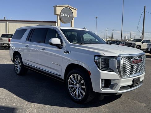 Used 2023 GMC Yukon XL Denali w/ Advanced Technology Package image 1
