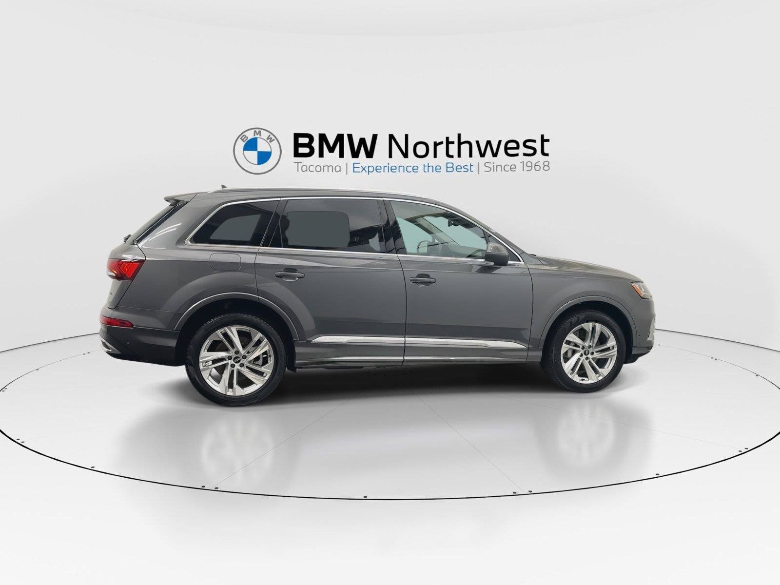 Used 2022 Audi Q7 3.0T Premium Plus w/ Premium Plus Package AWD/4WD image 5