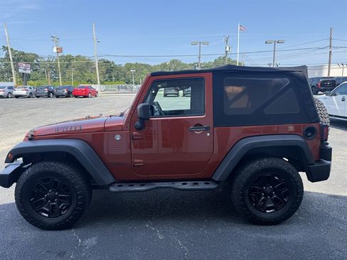 Used 2014 Jeep Wrangler Sport AWD/4WD image 4