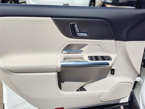 Certified 2023 Mercedes-Benz GLA 250 image 15