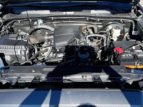 Certified 2019 Toyota Tacoma SR5 image 10