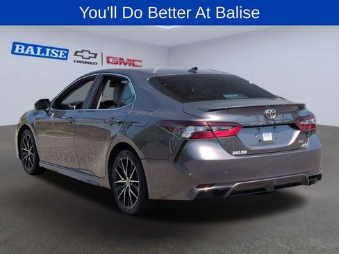 Used 2024 Toyota Camry SE FWD image 5