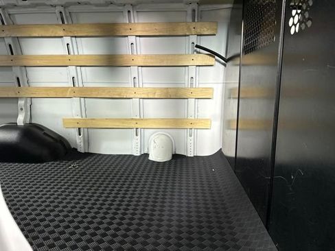 Used 2024 Chevrolet Express 2500 image 25