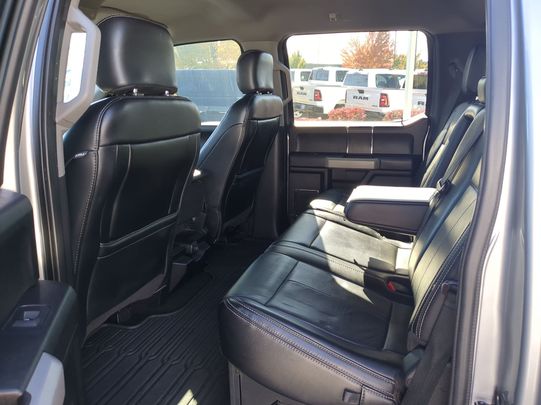 Used 2020 Ford F250 Lariat w/ Lariat Value Package AWD/4WD image 27