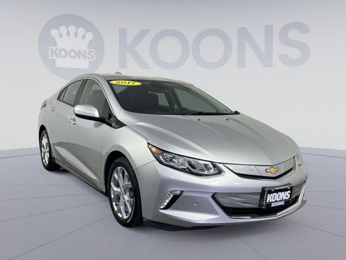 Used 2017 Chevrolet Volt Premier w/ Driver Confidence II Package image 10