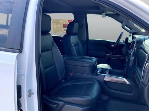 Used 2020 Chevrolet Silverado 1500 LT Trail Boss AWD/4WD image 9
