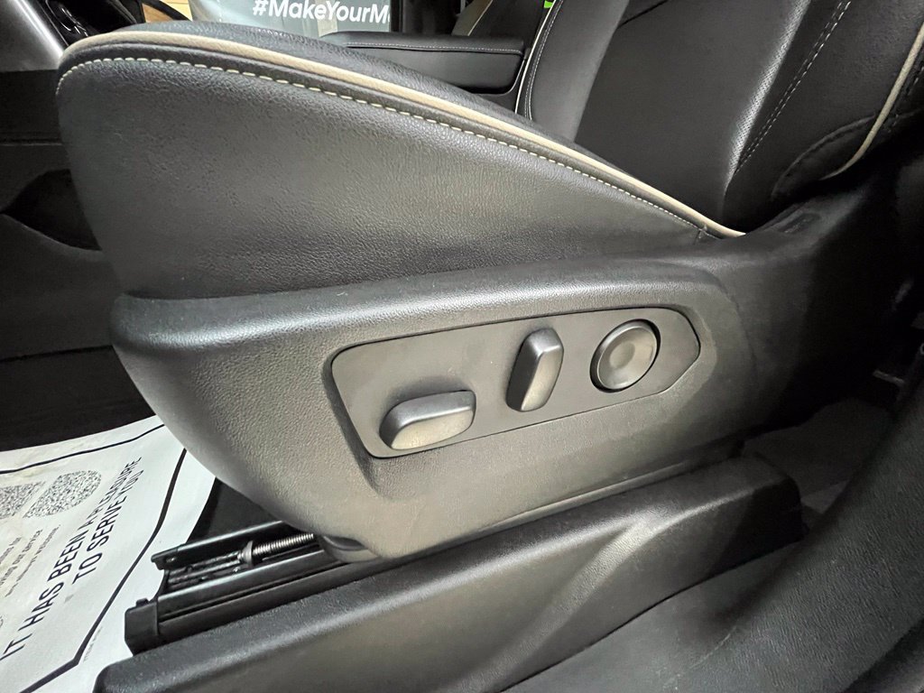 Used 2024 Chevrolet Tahoe Premier AWD/4WD image 43