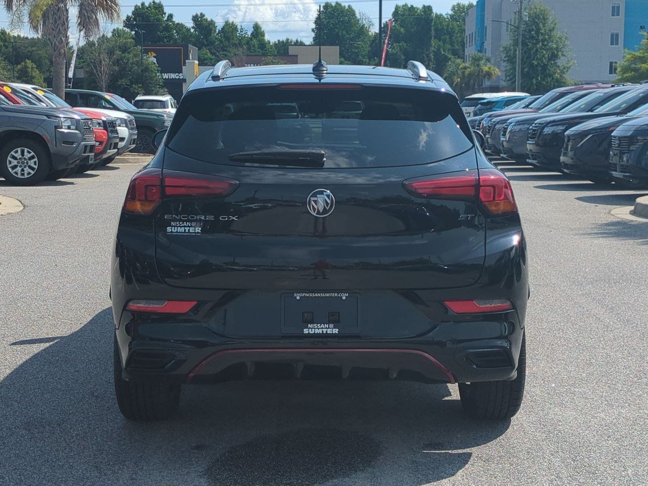 Used 2023 Buick Encore GX Select w/ Sport Touring Package FWD image 5