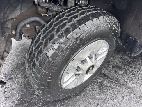 Used 2024 Chevrolet Silverado 2500 LT image 14