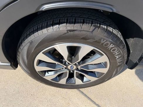 Used 2023 Subaru Outback Limited image 5