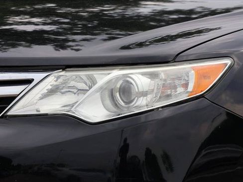 Used 2012 Toyota Camry LE FWD image 10