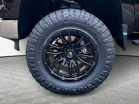 Used 2023 Chevrolet Silverado 1500 LT image 31