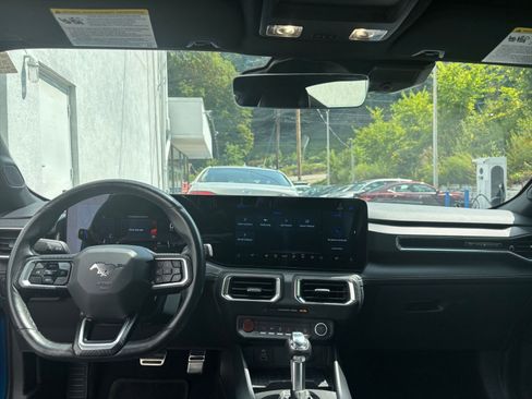 Used 2024 Ford Mustang Premium image 32