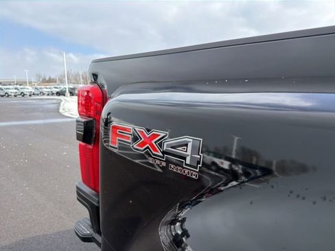 Certified 2023 Ford F450 Lariat w/ Lariat Ultimate Package image 8