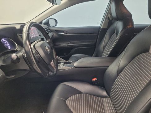 Used 2022 Toyota Camry SE image 17