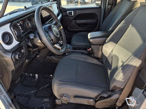 Used 2024 Jeep Wrangler Sport S image 25