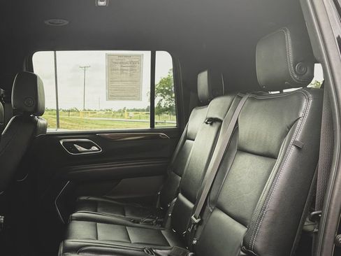 Used 2021 GMC Yukon XL SLE AWD/4WD image 14