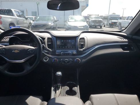 Used 2019 Chevrolet Impala LT w/ LT Convenience Package FWD image 10