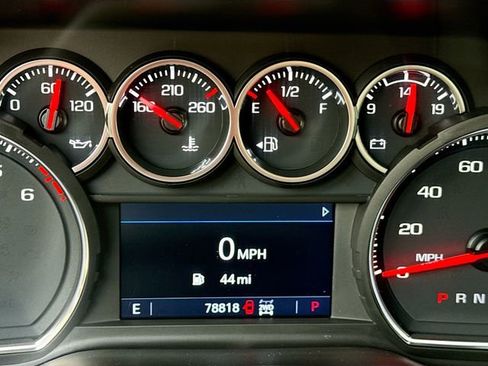 Used 2021 Chevrolet Silverado 1500 LT image 11