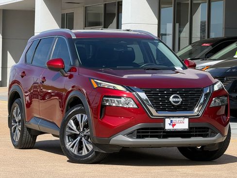 Used 2022 Nissan Rogue SV w/ SV Premium Package image 1