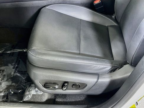 Used 2023 Lexus RX 350 Premium w/ Accessory Package AWD/4WD image 19