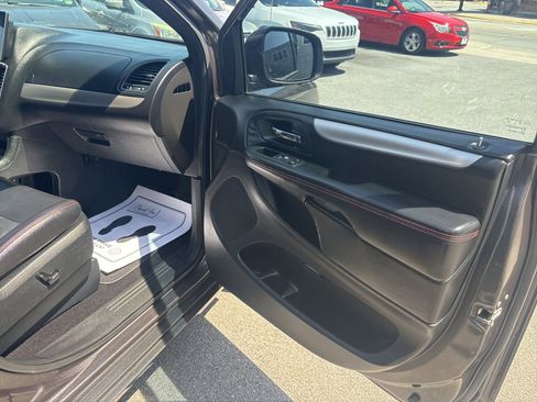 Used 2019 Dodge Grand Caravan GT FWD image 20