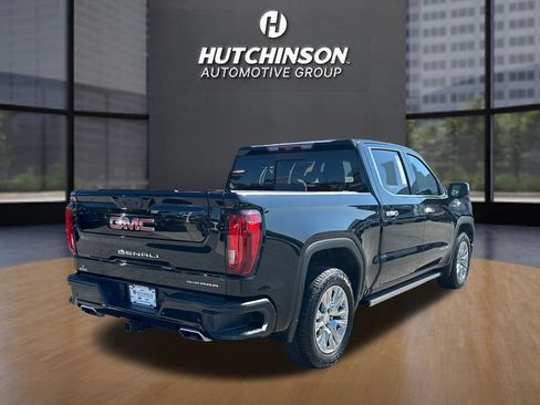 Used 2025 GMC Sierra 1500 Denali w/ Technology Package AWD/4WD image 7