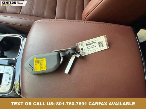 Used 2024 Kia Telluride SX Prestige w/ Towing Package AWD/4WD image 40
